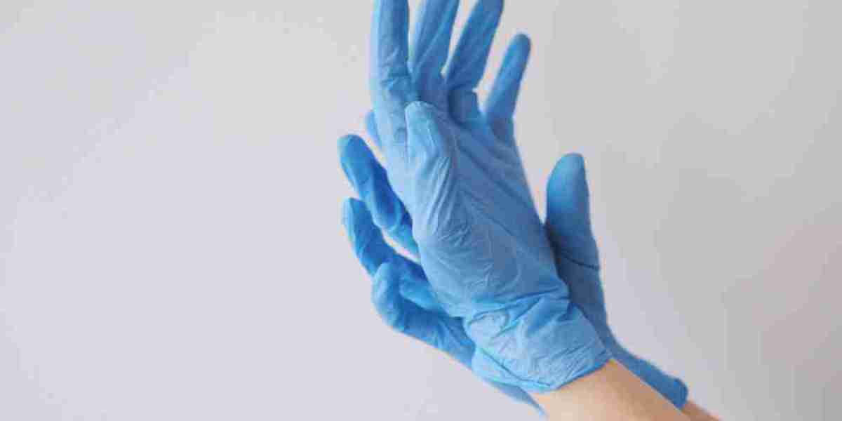 Japan Medical Gloves Market: Surging Demand & Future Outlook (2024-2032)