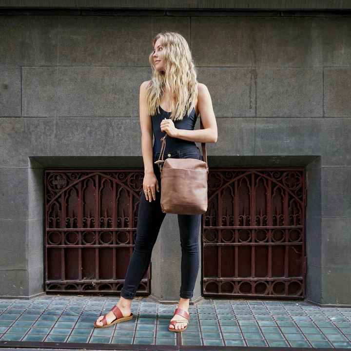 Find Leather Crossbody Bags at Melbourne Leather Co. – Melborne Leather Co.