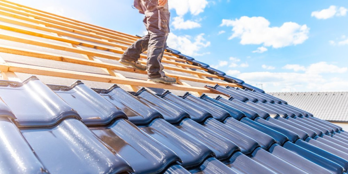 Importance of Communication During Emergency Repairs