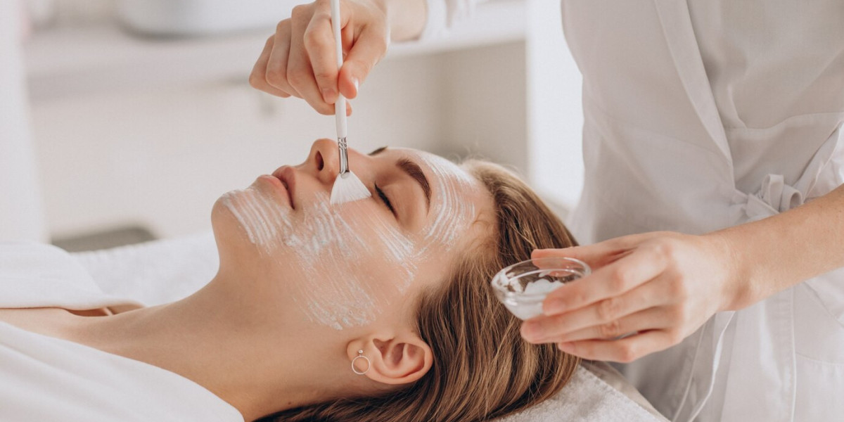 The Global Skincare Market: Trends, Growth, and Future Outlook (2023-2032)