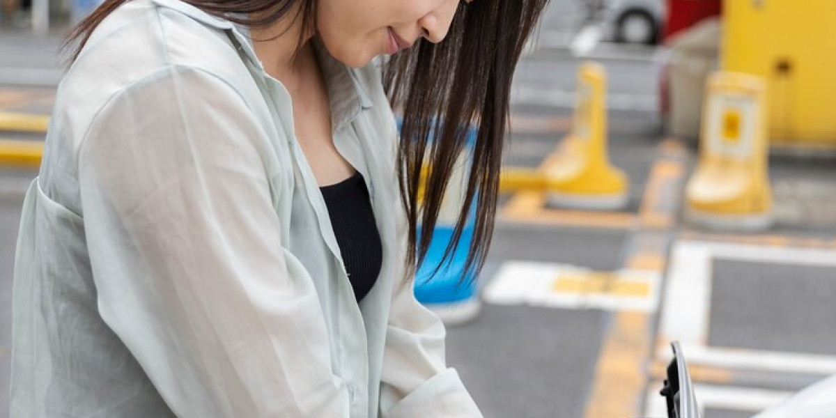 Navigating the Smart Ticketing Market: Trends, Challenges, and Opportunities