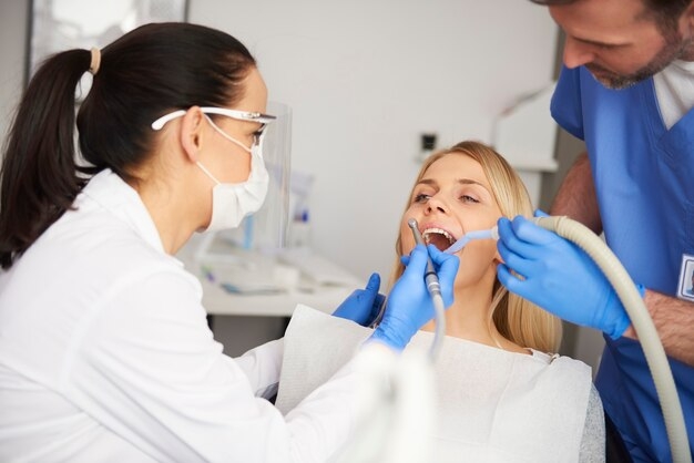 What is an Orthodontist, And What Do They Do? | Bundas24