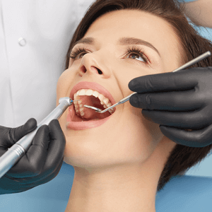 How to Choose the Right Cosmetic Dentist Preston for Your Needs
