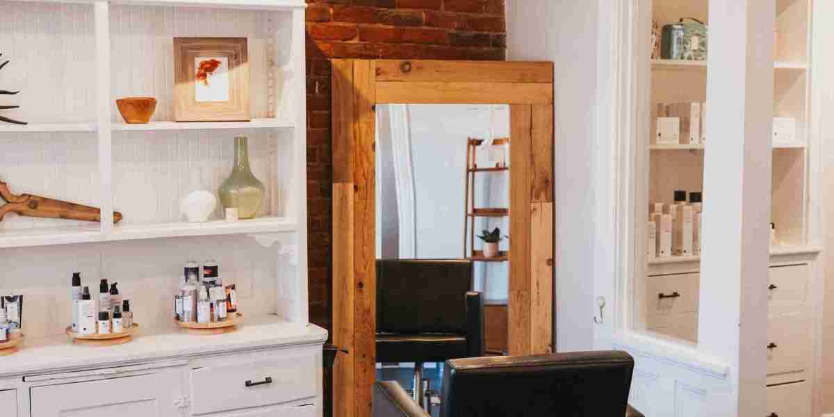 Discover Creative Nail Technicians at Boise's Top Salon