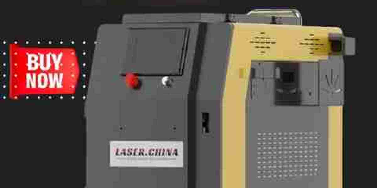 Come può un laser per incisioni su metallo trasformare un semplice oggetto in un’opera d’arte?