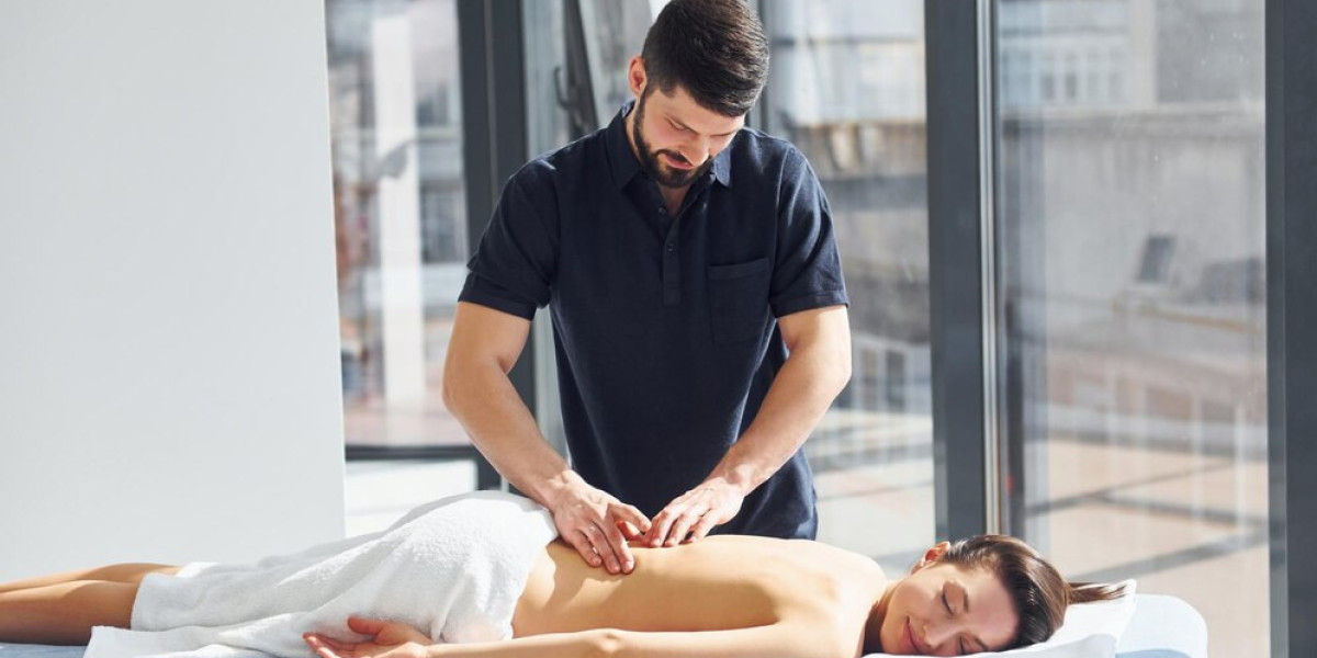 Common Mistakes to Avoid When Booking a Massage Therapist in Chicago
