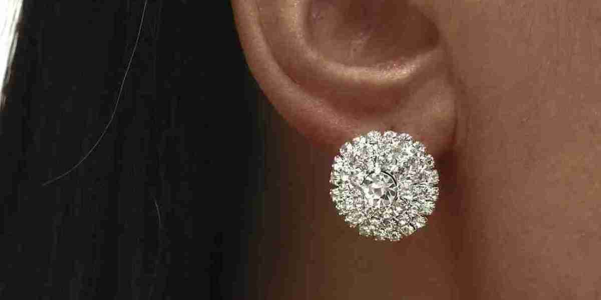Shop Chic Women Earrings – Must-Have Stud Earrings for Women