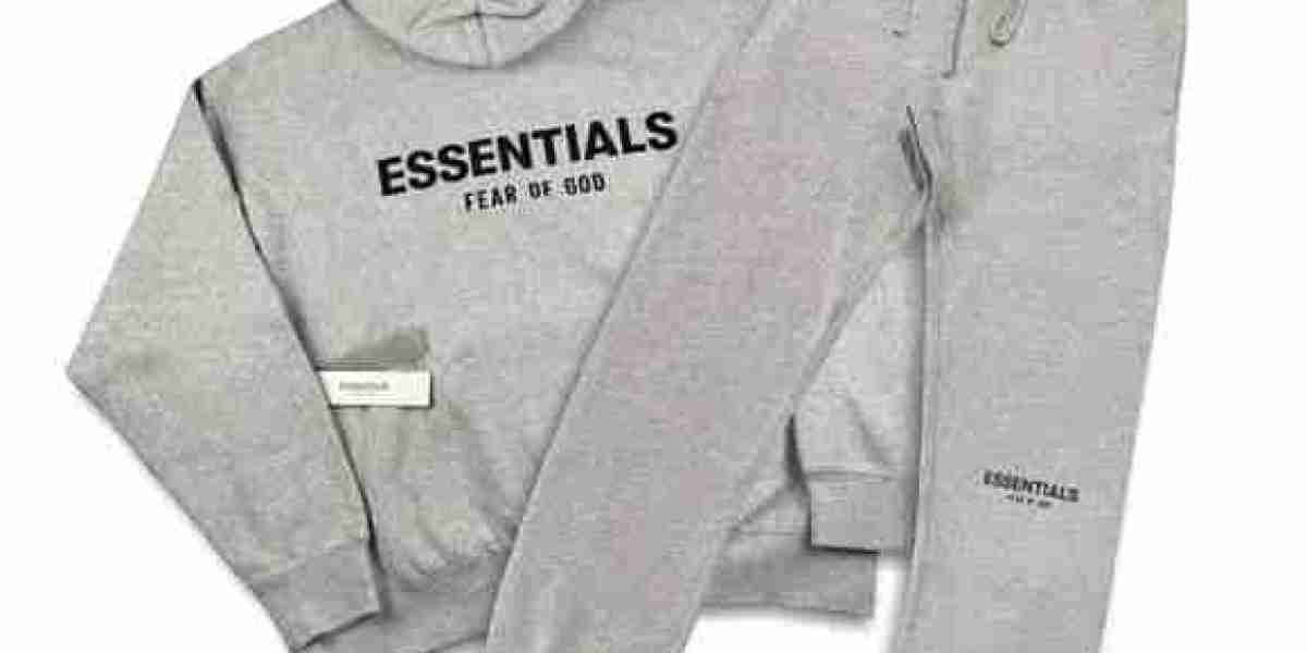 Why Hoodies Are Essential to Every Fashionista's Wardrobe