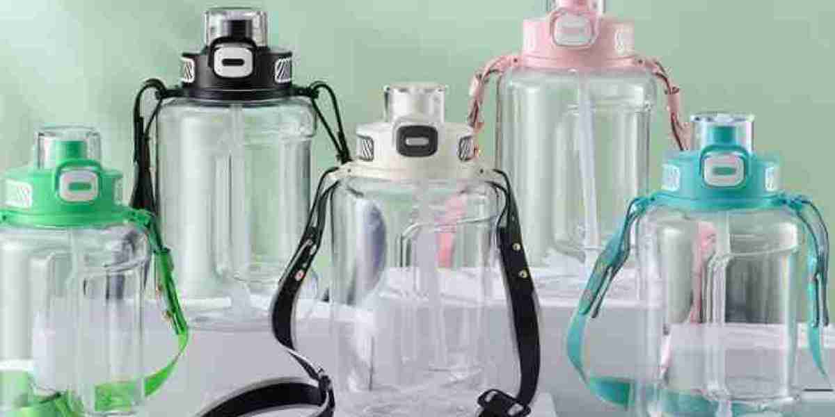 Reducing Waste with Everyday Hydration Tools