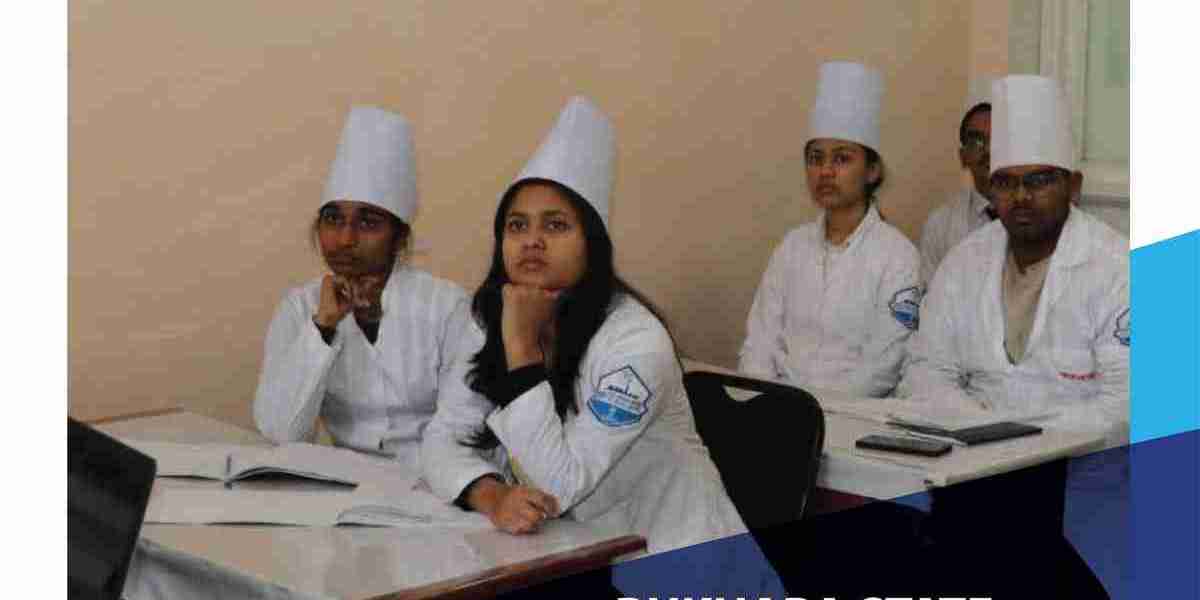 What are the accommodation options available for students at Bukhara State Medical Institute?