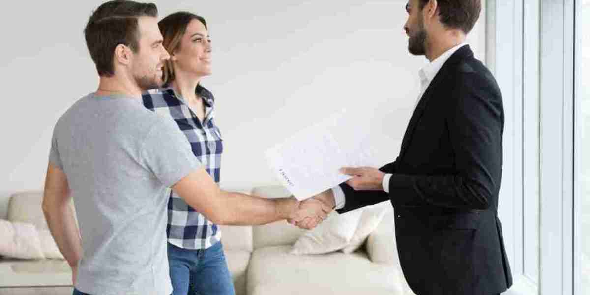 How to Start a Career in Commercial Real Estate: Step-by-Step Guide