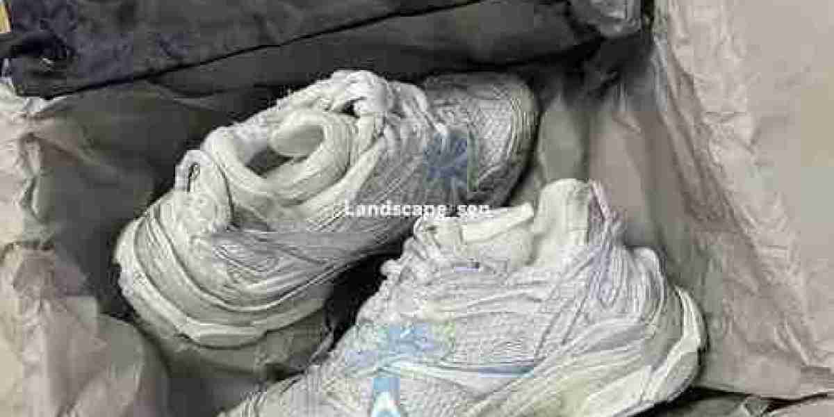 巴黎世家鞋款魅力解析：Balenciaga Runners 系列成為時尚新焦點