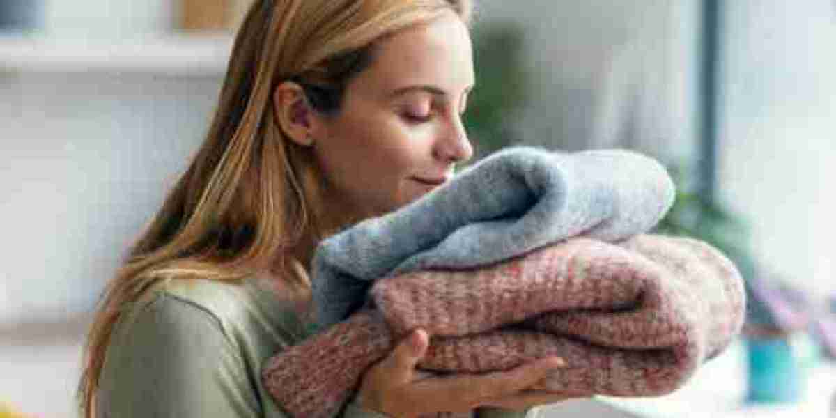Spincycle: Effortless Wash and Fold Laundry in Chicago