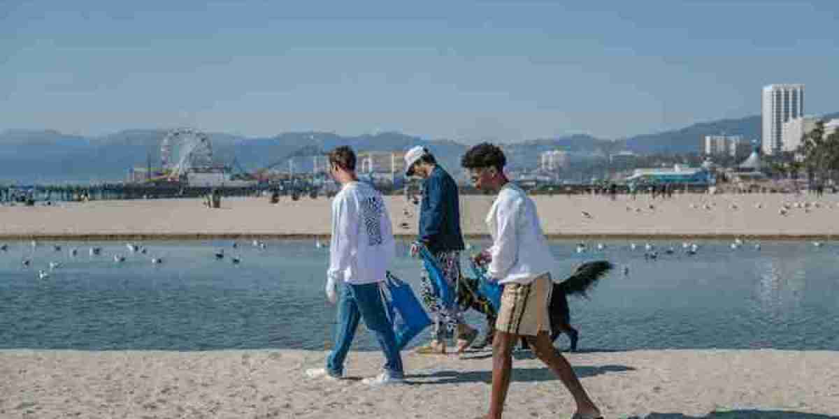 Outer Banks Cast: Environmental Cleanup Efforts Unite