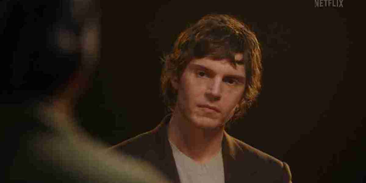 Dahmer – Monster: Cast Shares Emotional Challenges