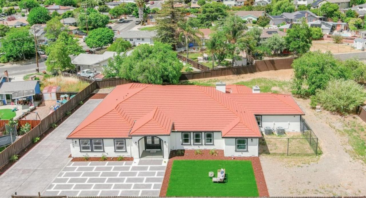 Homes in Dublin, CA for Sale with Mountain Views and Private Patios | Articles | Bertranda1 | Gan Jing World - Technology for Humanity | Video & Movie Streaming