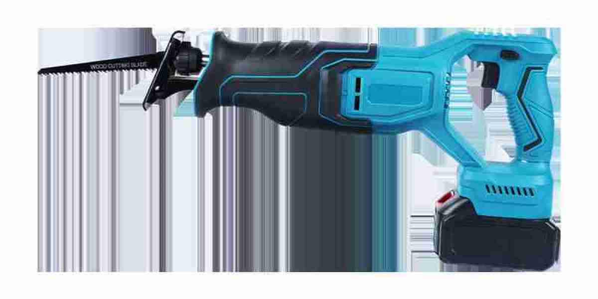 The Advantages of Lithium Power in a Reciprocating Saw