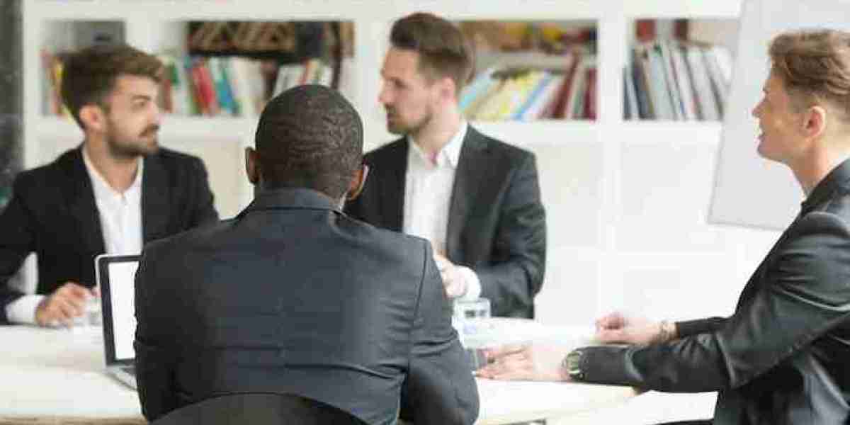 Why Denver Law Firms Partner With Attorney Headhunters for Better Recruitment