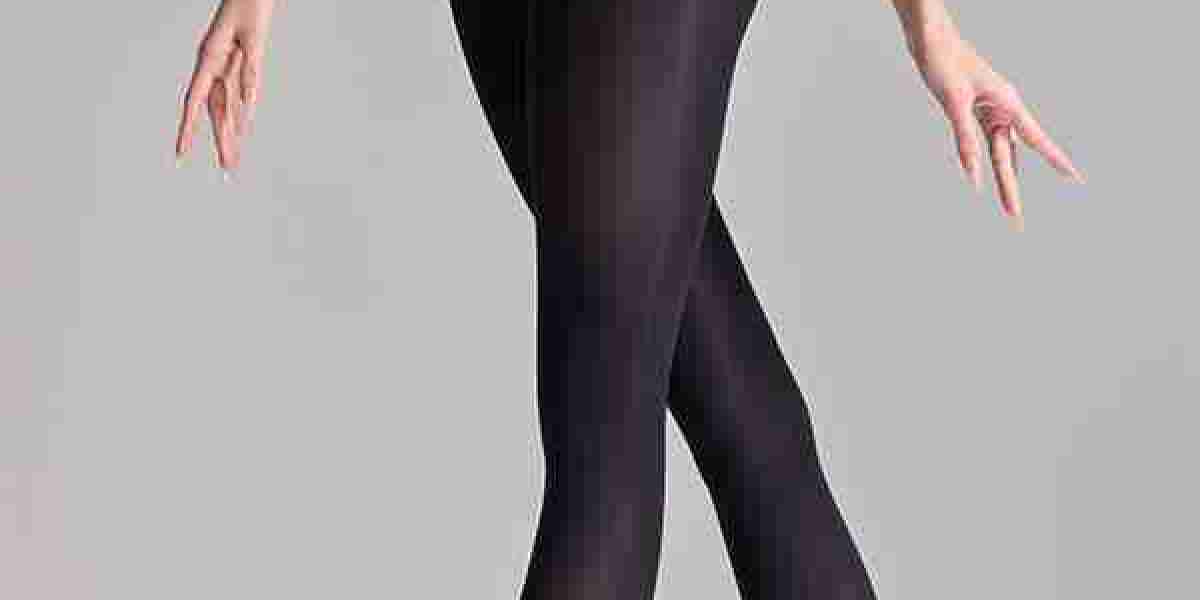 The Technical Innovation Behind Modern Seamless Tights