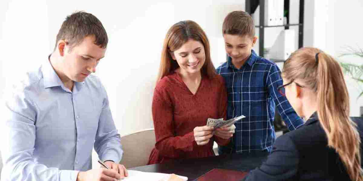 A National Standard of Excellence: What Defines the 'Best Immigration Solicitors in UK'?