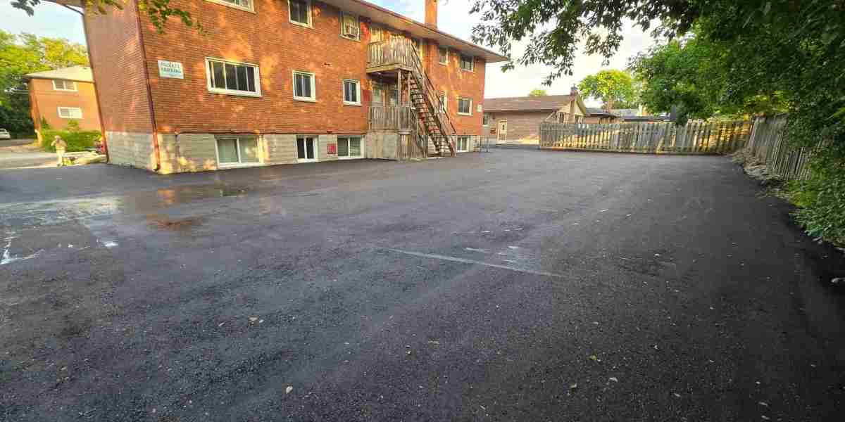 Enhancing Curb Appeal with a Leading Asphalt Paving Company