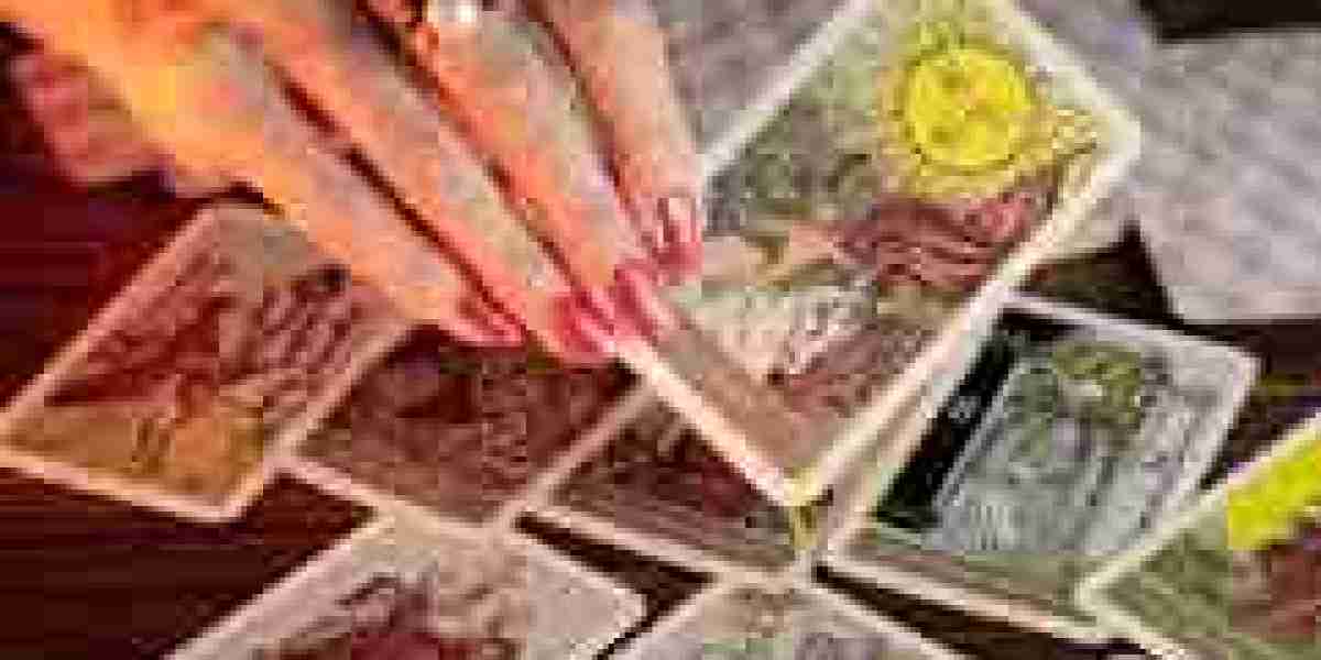 Tarot Card Readers in Panchkula – Discover Guidance, Clarity, and Spiritual Insight