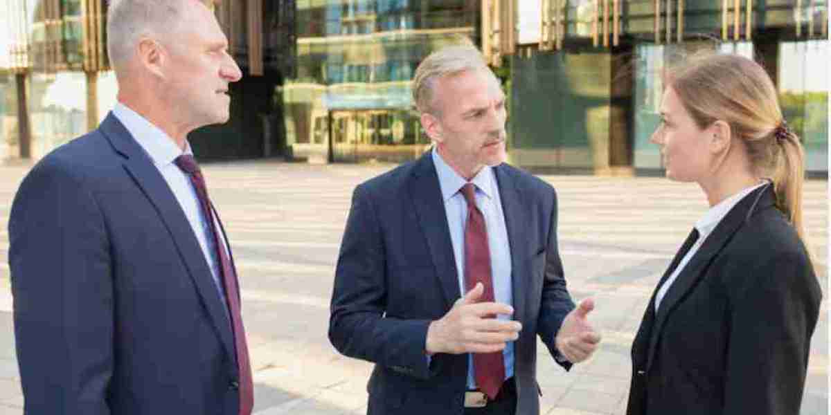 The Capital’s Legal Jungle: How to Find the Best Solicitors in London for Immigration