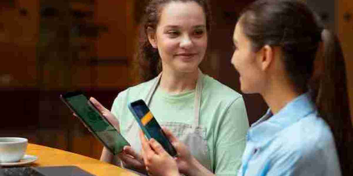 Staying Connected with Free Phones for Seniors and Lifeline Benefits