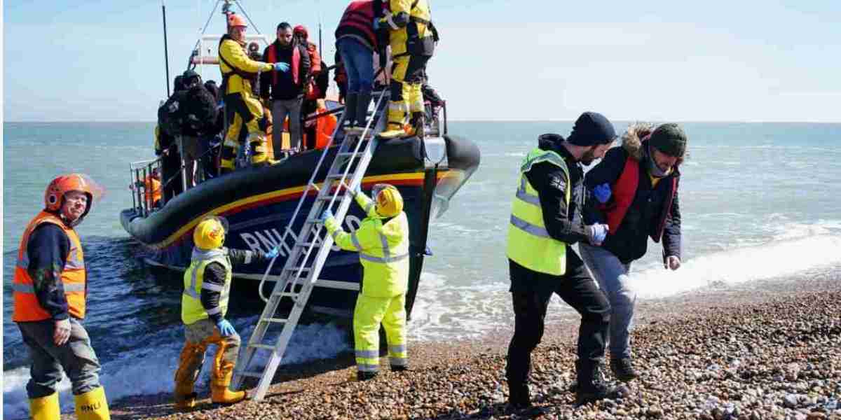 Facing the Flight: A Strategic Defence Against Deportations from UK