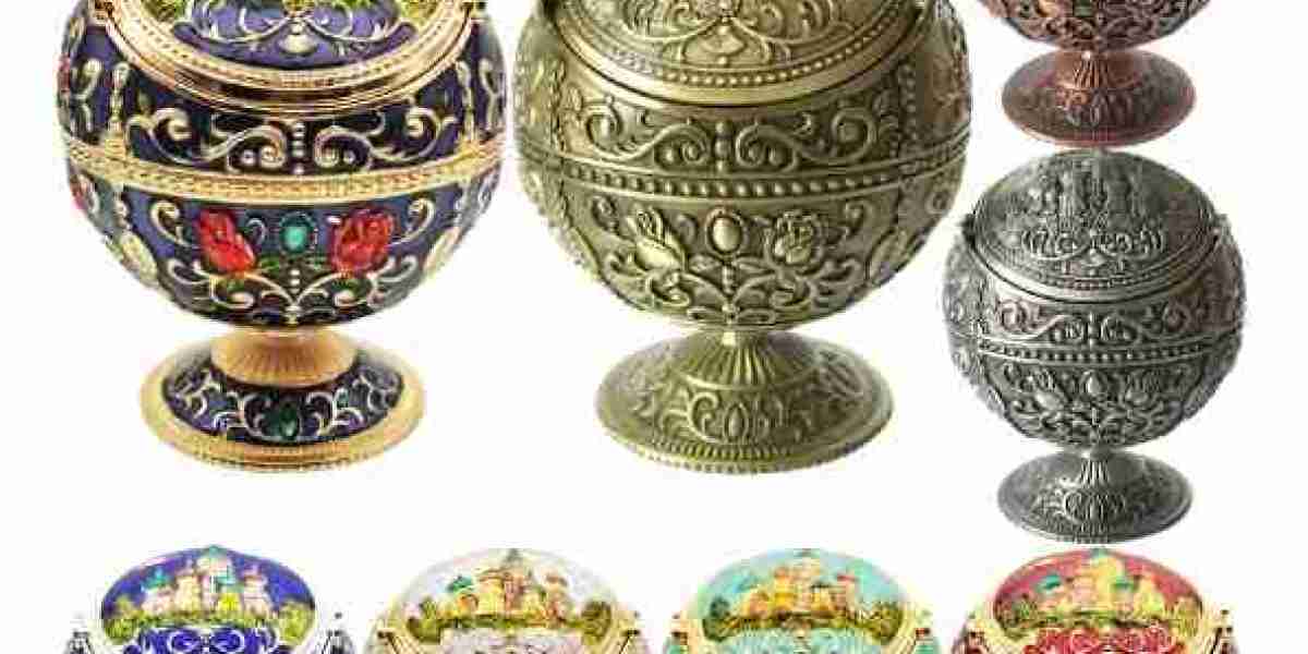 小盒子裡的大世界，LV菸盒的設計靈感揭秘