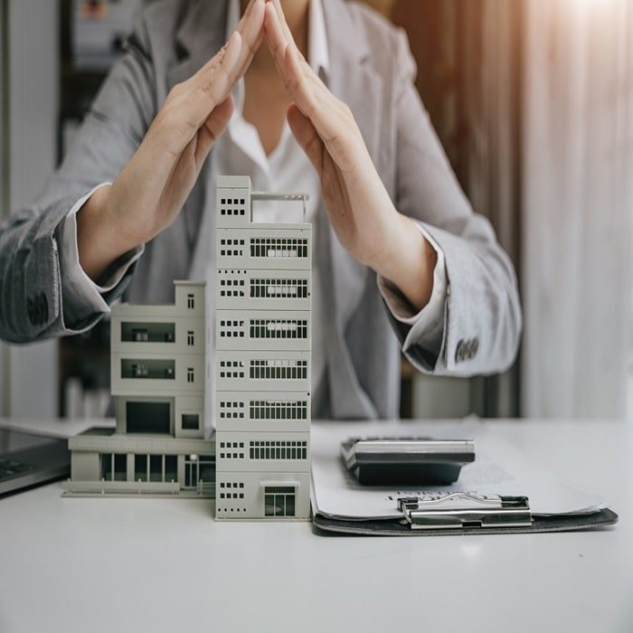 Best Commercial Property Insurance coverage | InsuracareLife
